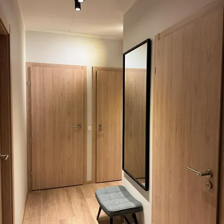 Modern 4-room Compact Flat With Parking In Riga Dreilini (Stopini)